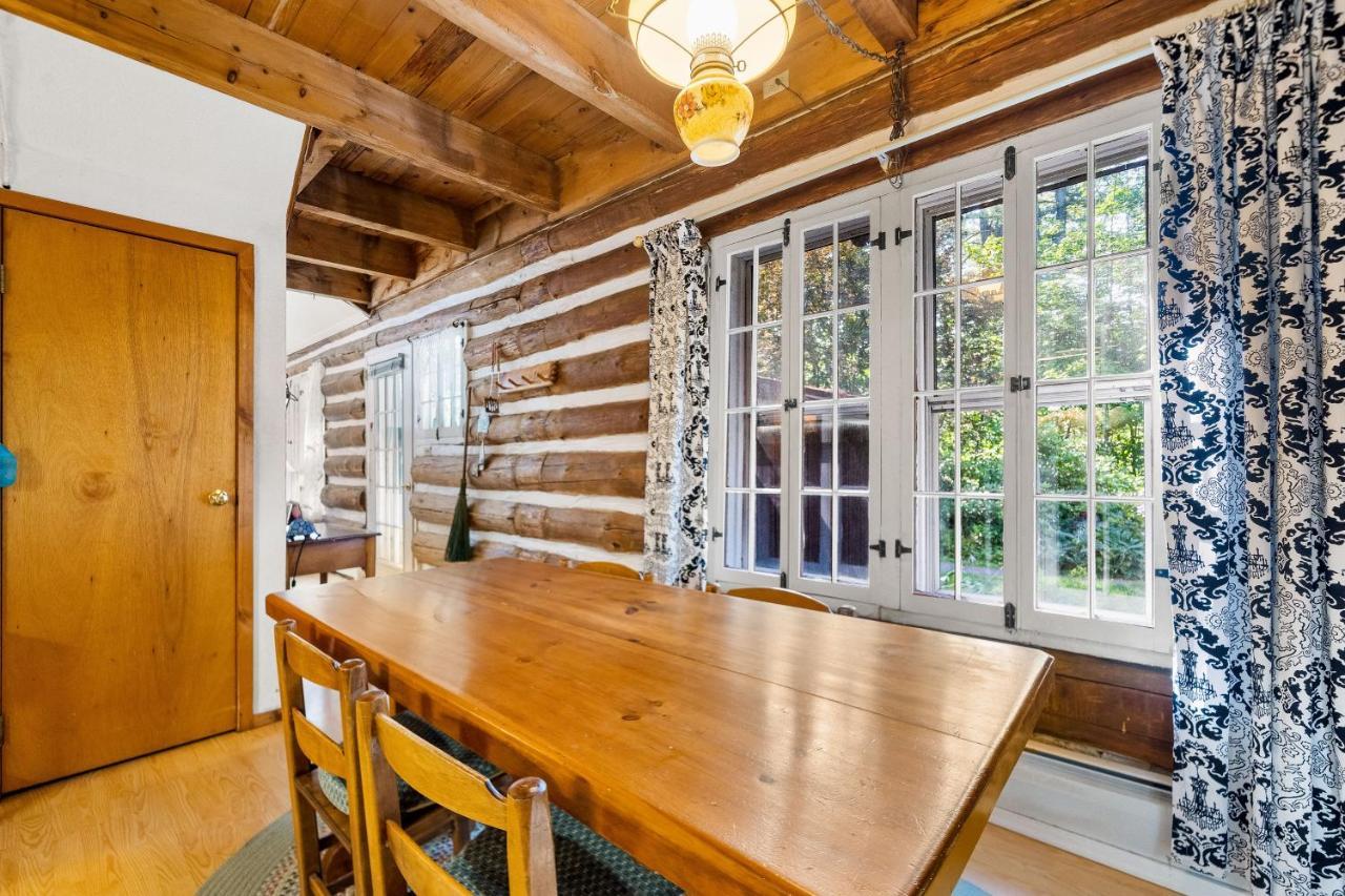 Cozy Condo By Tripp Lake Warrensburg Dış mekan fotoğraf