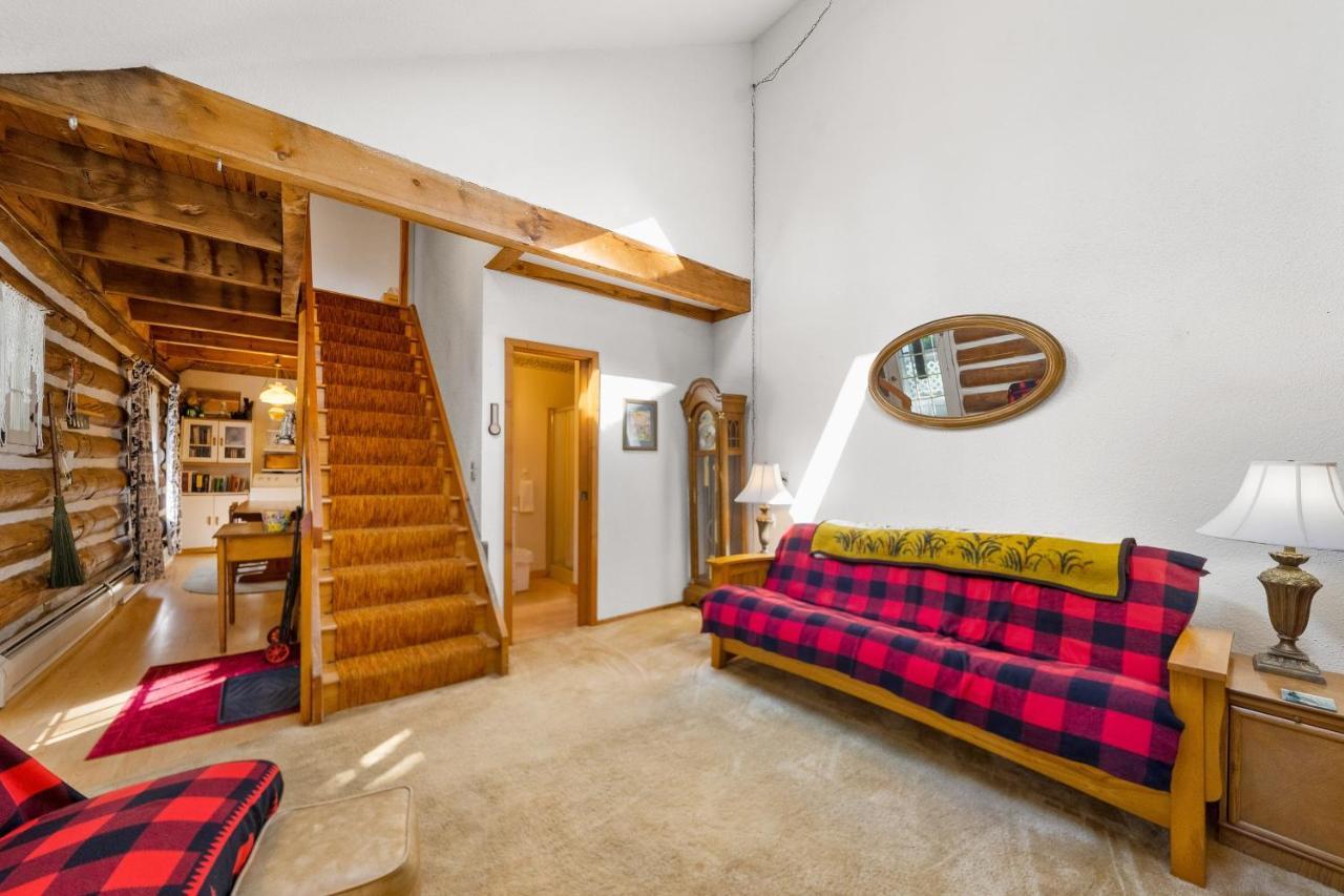 Cozy Condo By Tripp Lake Warrensburg Dış mekan fotoğraf